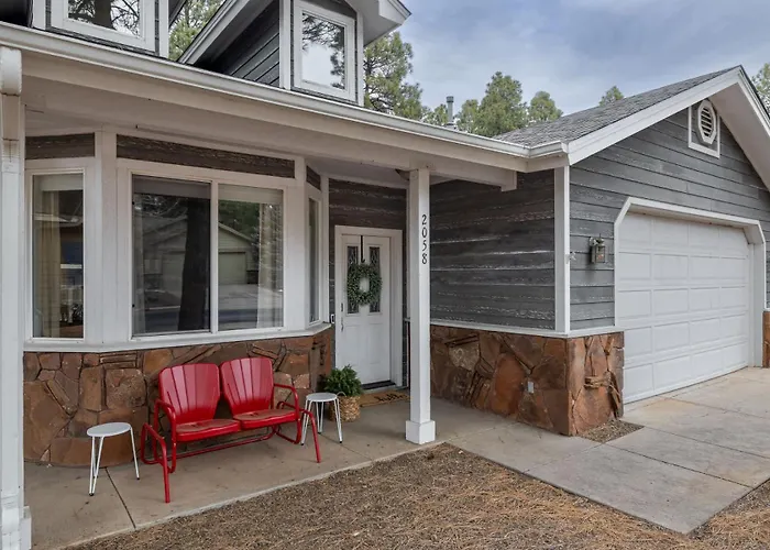 Retreat With Hot Tub Flagstaff